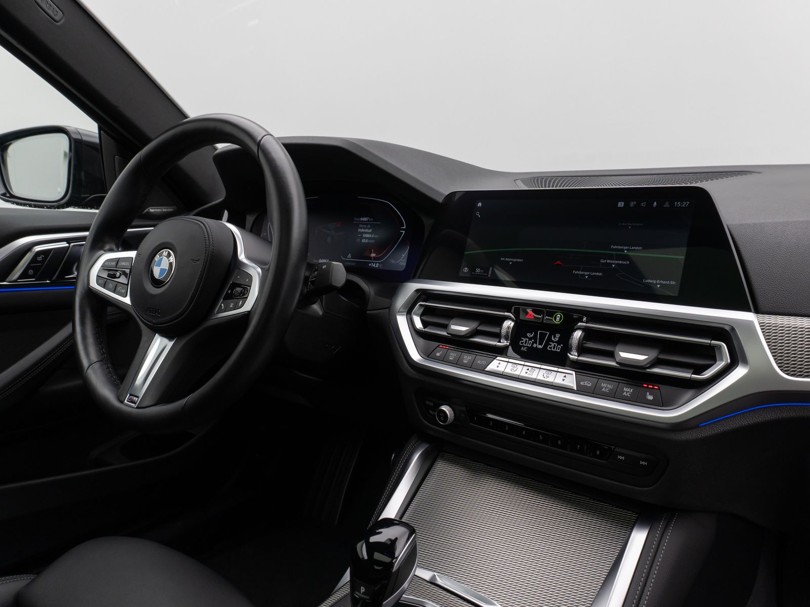 Fahrzeugabbildung BMW 420i Coupé M Sport Glasdach Kamera DAB H/K Komfo