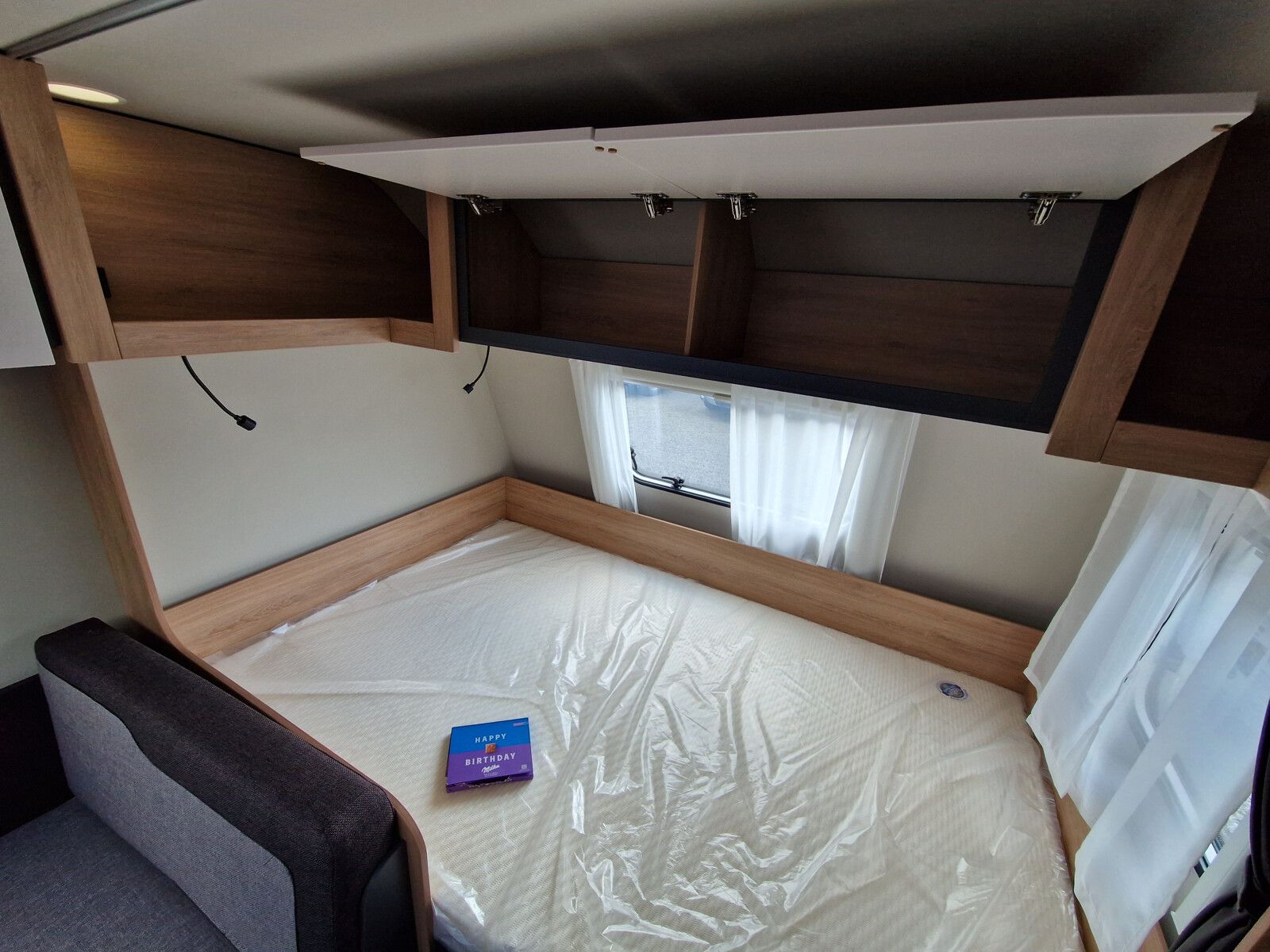 Fahrzeugabbildung Knaus Sport 500 KD 3-Etagenbett mit Garagenklappe