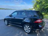 Mercedes-Benz ML 350 BlueTEC 4MATIC - - Mercedes-Benz ML 350: Bluetec