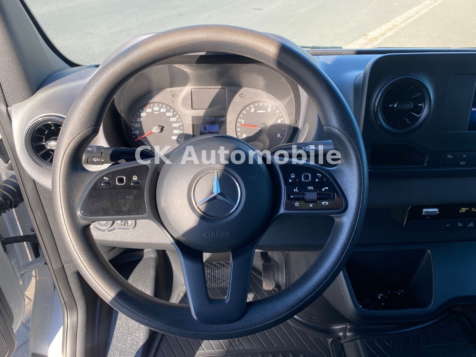 Fahrzeugabbildung Mercedes-Benz Sprinter III Kasten 316 RWD Mixto Autom./5 Sitze