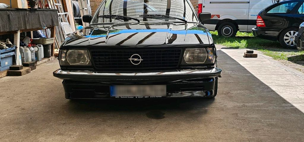 Image of Mercedes-Benz B 180