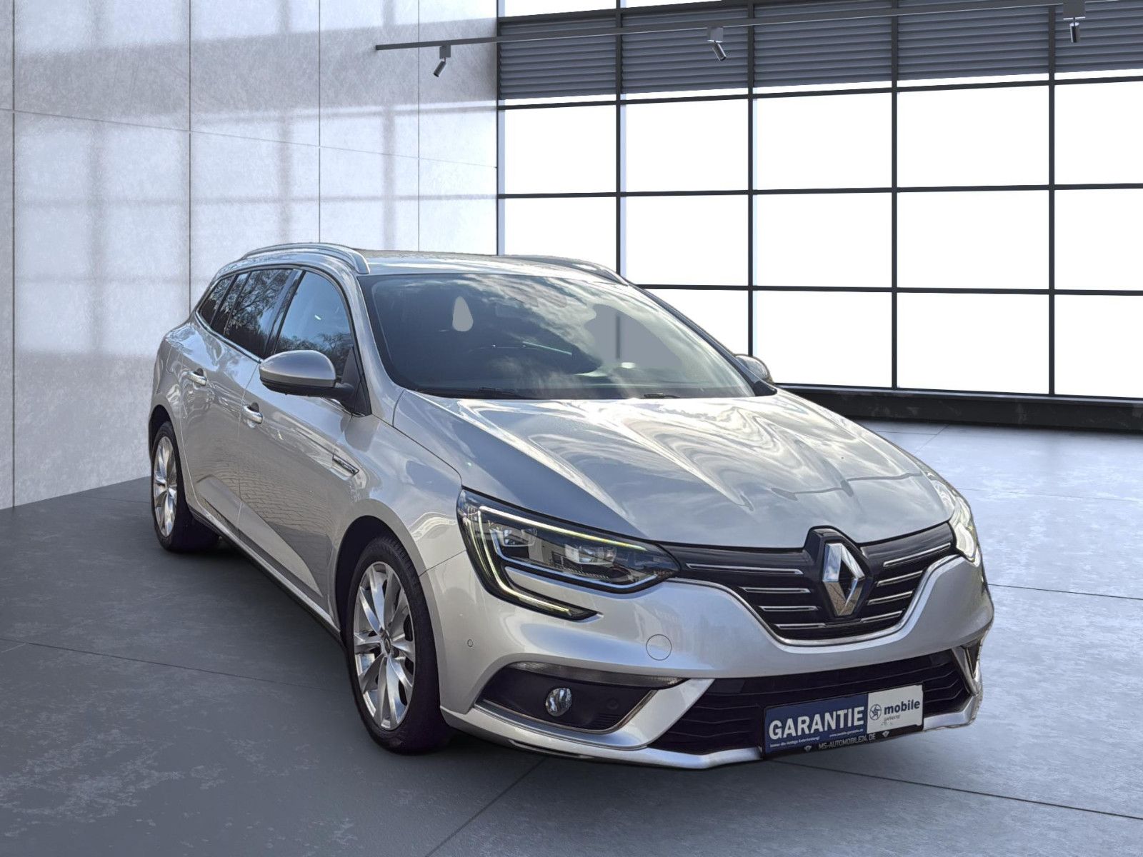 Fahrzeugabbildung Renault Megane IV Grandtour / Steuerkette+Kopfd. neu