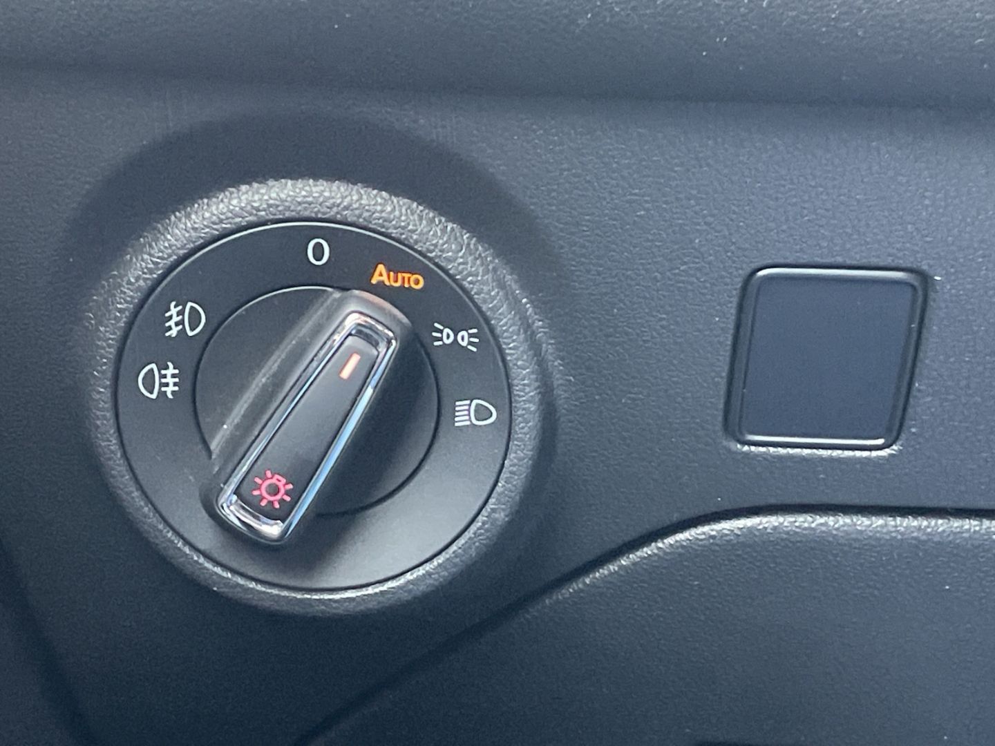 Leon 1.8 TSI FR LED/Navi/PDC/Alcantara/Sitzhzg