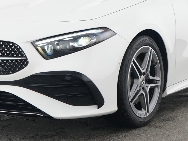 Fahrzeugabbildung Mercedes-Benz A 220 d AMG BURM+AHK+360°+MBEAM+TOTW+DISTR