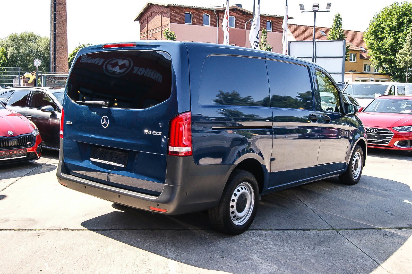 Fahrzeugabbildung Mercedes-Benz Vito Kasten 114 CDI lang Aut LED KAMERA PARKASSI