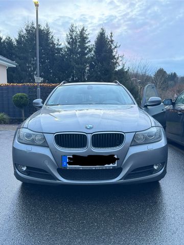 BMW 320i Touring  Facelift Navi Tempomat 