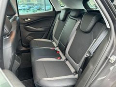 Fahrzeugabbildung Opel Grandland X Innovation Autom. AHK LED Kamera 18"