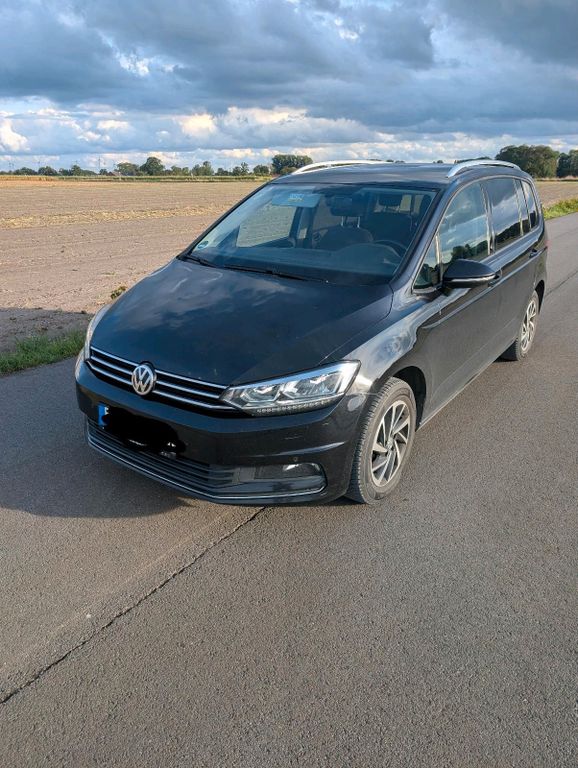 Image of Volkswagen Touran