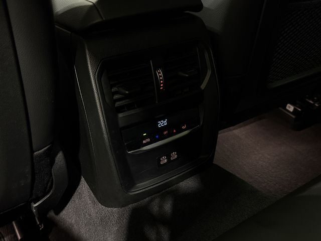 BMW 330, 2021 — 17