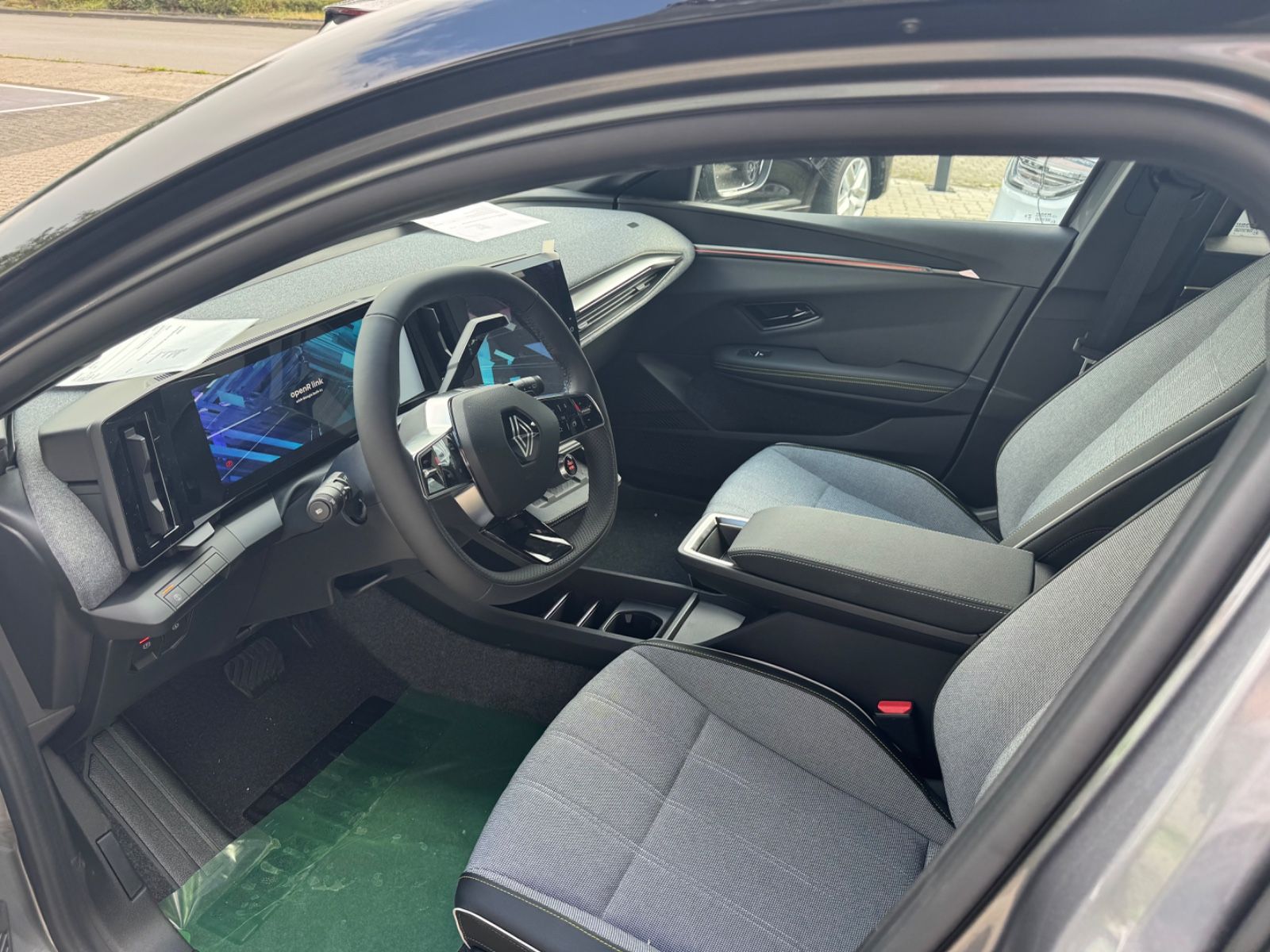 Renault Megane E-TECH - Bild 18