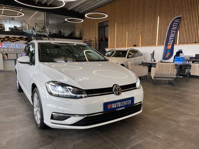 Volkswagen Golf VII Lim. Highline 1.5 TSI *1.HAND*LED*AHK*