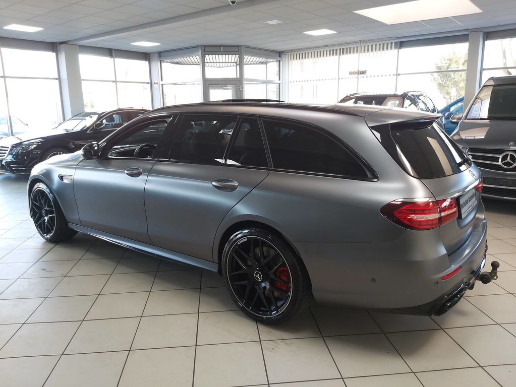 Mercedes-Benz E 63 AMG S 4M T NIGHT 154 T NP AIRM NETTO 52.600
