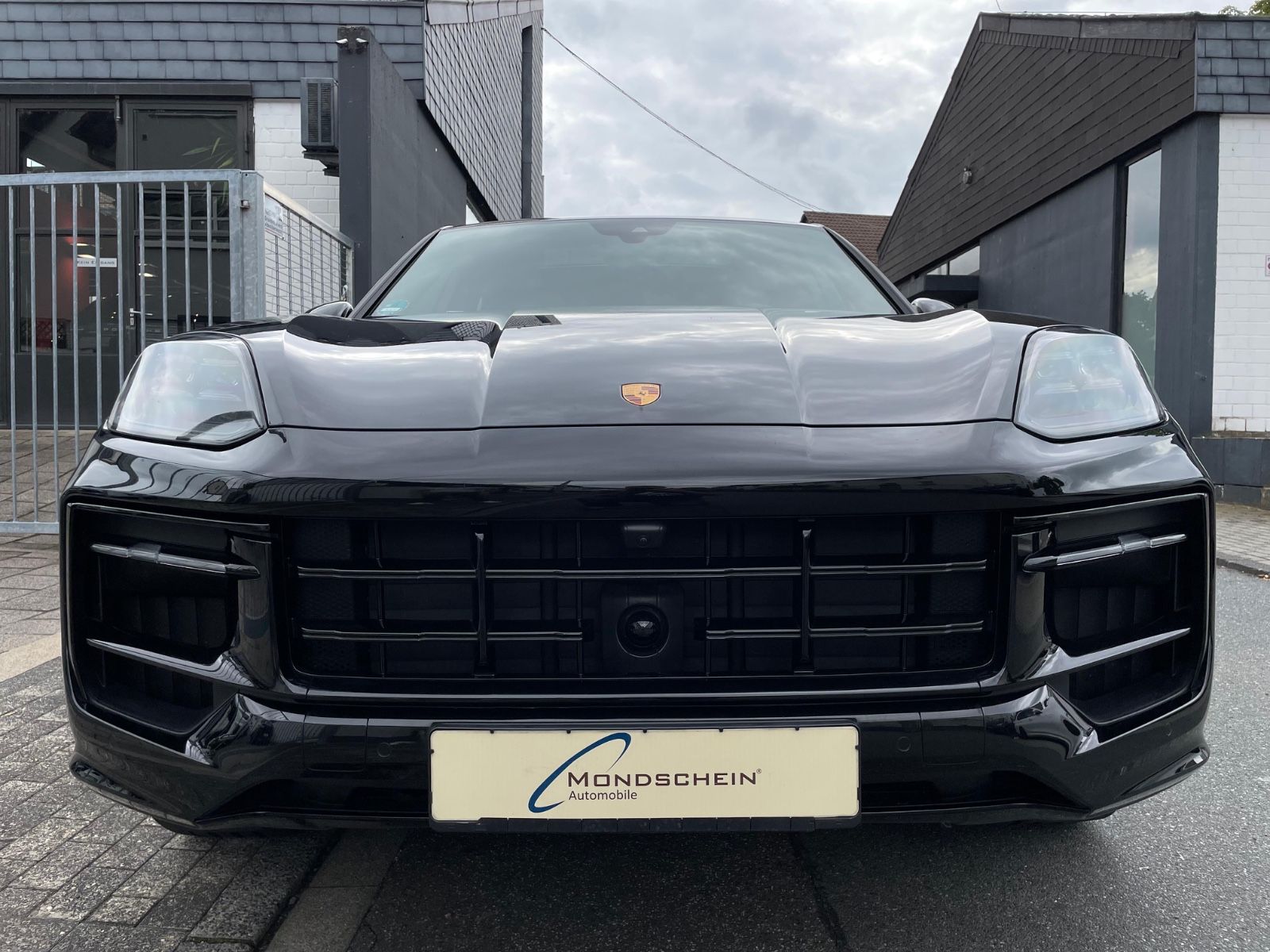 Fahrzeugabbildung Porsche Cayenne GTS Coupé |HUD|ACC|360°|3.Disp|Sportdesi