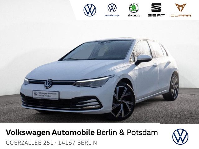 Volkswagen Golf VIII 1.5 eTSI DSG Move Navi P-Dach AHK