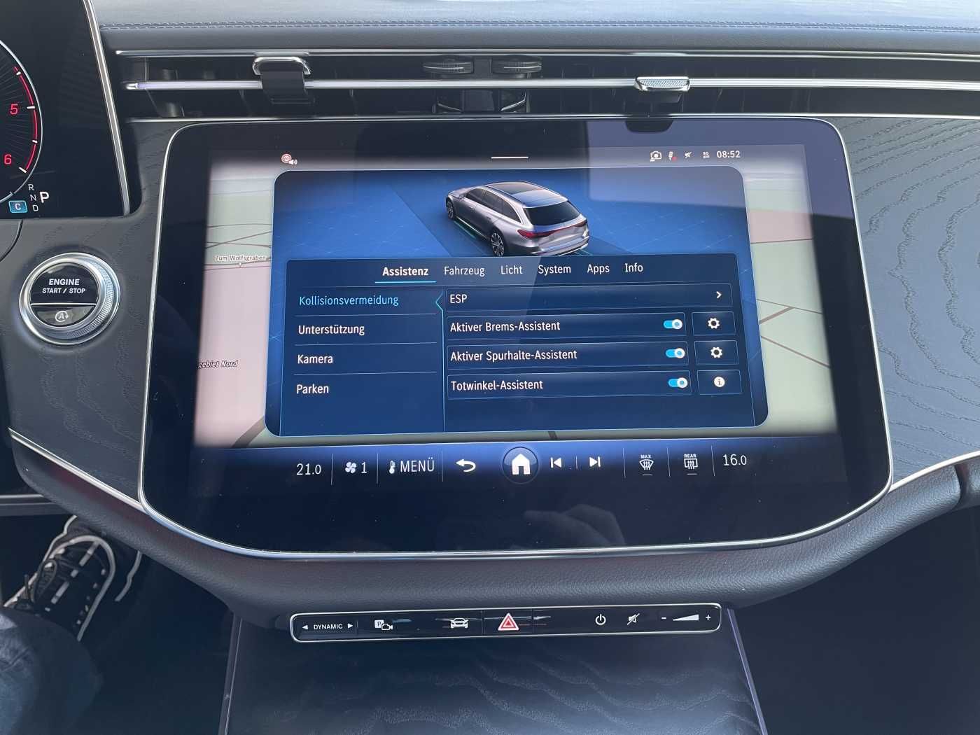 Fahrzeugabbildung Mercedes-Benz E 220 d T AMG-Line AHK+Distr+R-Kamera +Ambiente+