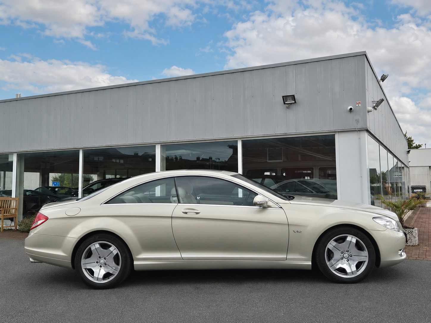 Fahrzeugabbildung Mercedes-Benz CL 600/Designo Interieur+Exterieur/Sammlerzust.