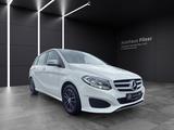Mercedes-Benz B 180*Klima*Carplay* Rückfahrkamera*Allwetter* - Mercedes-Benz B 180 mit Benzin-Antrieb: Limousine, Schaltgetriebe