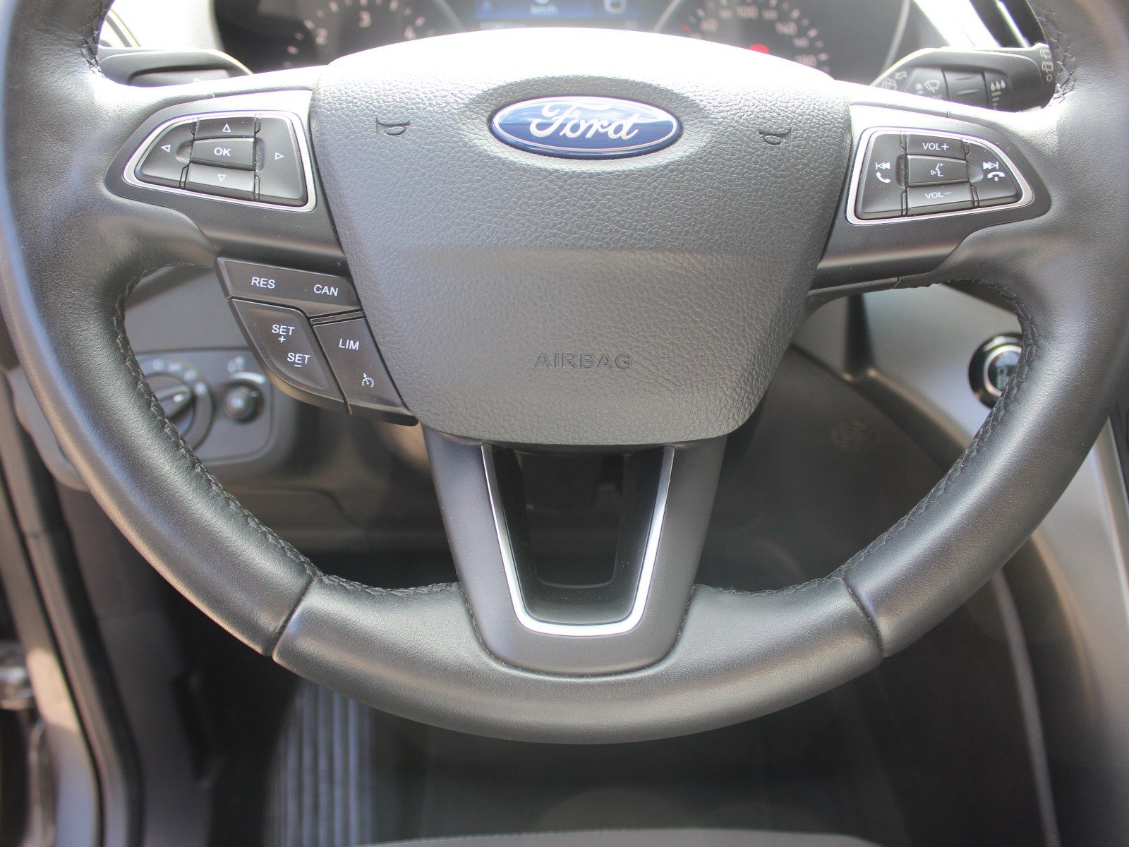 Fahrzeugabbildung Ford Kuga Cool & Connect 2,0 TDCi 4x2 Start/Stopp