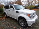 Dodge Nitro R/T 4.0 Automatik 4WD R/T - Dodge Nitro mit Benzin-Antrieb: Automatik