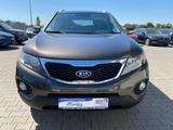 Kia Sorento Attract 2WD/7 SITZE/ - Kia Sorento aus 2012: Geländewagen