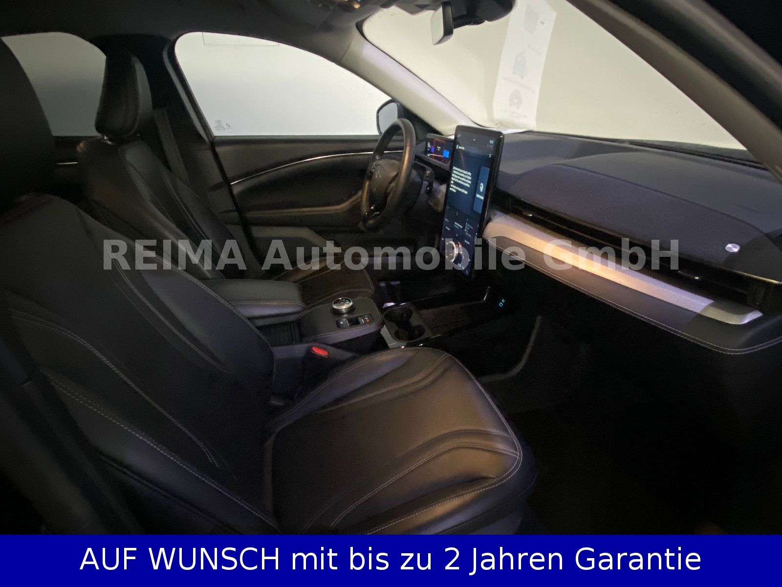 Fahrzeugabbildung Ford Mustang Mach-E, Pano, B&O Sound, ACC