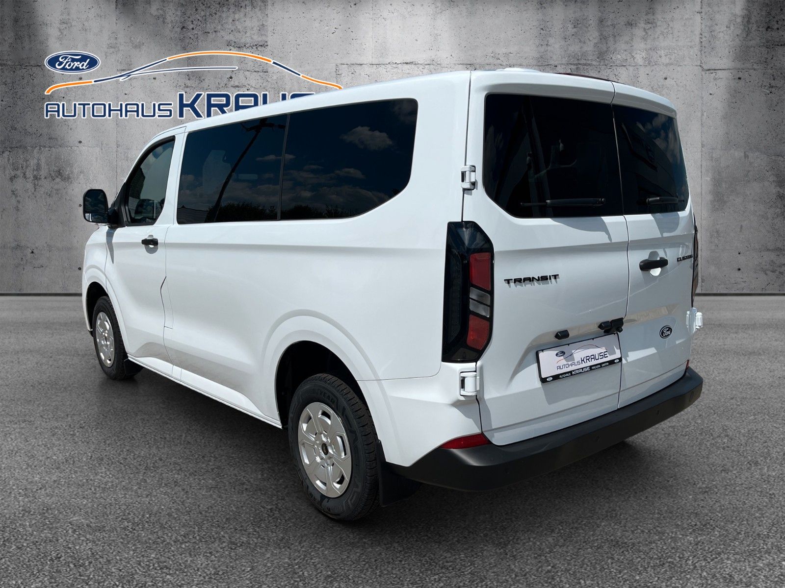Fahrzeugabbildung Ford Transit Custom Kombi 320 L1 Trend