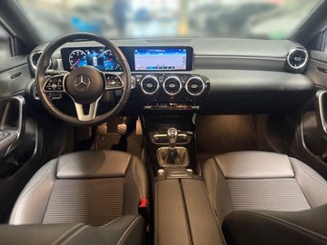 Mercedes A 180 - 11