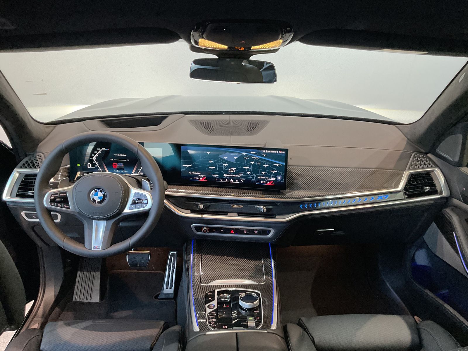 Fahrzeugeinzelansicht 7 Fahrzeugabbildung BMW X7 xDrive40d Sitzbelüftung, Panorama Glasdach, M