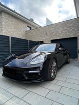 Porsche Panamera Turbo mit Approved 