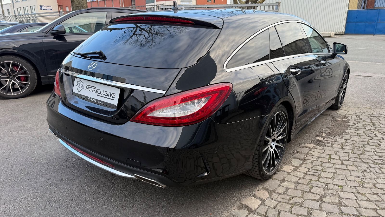 Fahrzeugabbildung Mercedes-Benz CLS 350 Cdi 4-Matic Final-Edition AMG-Line