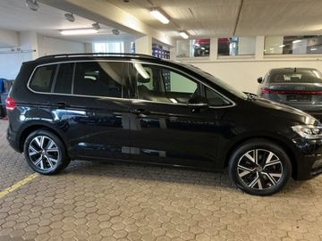 Fotografie des VW Touran 2,0l TDI DSG Highline