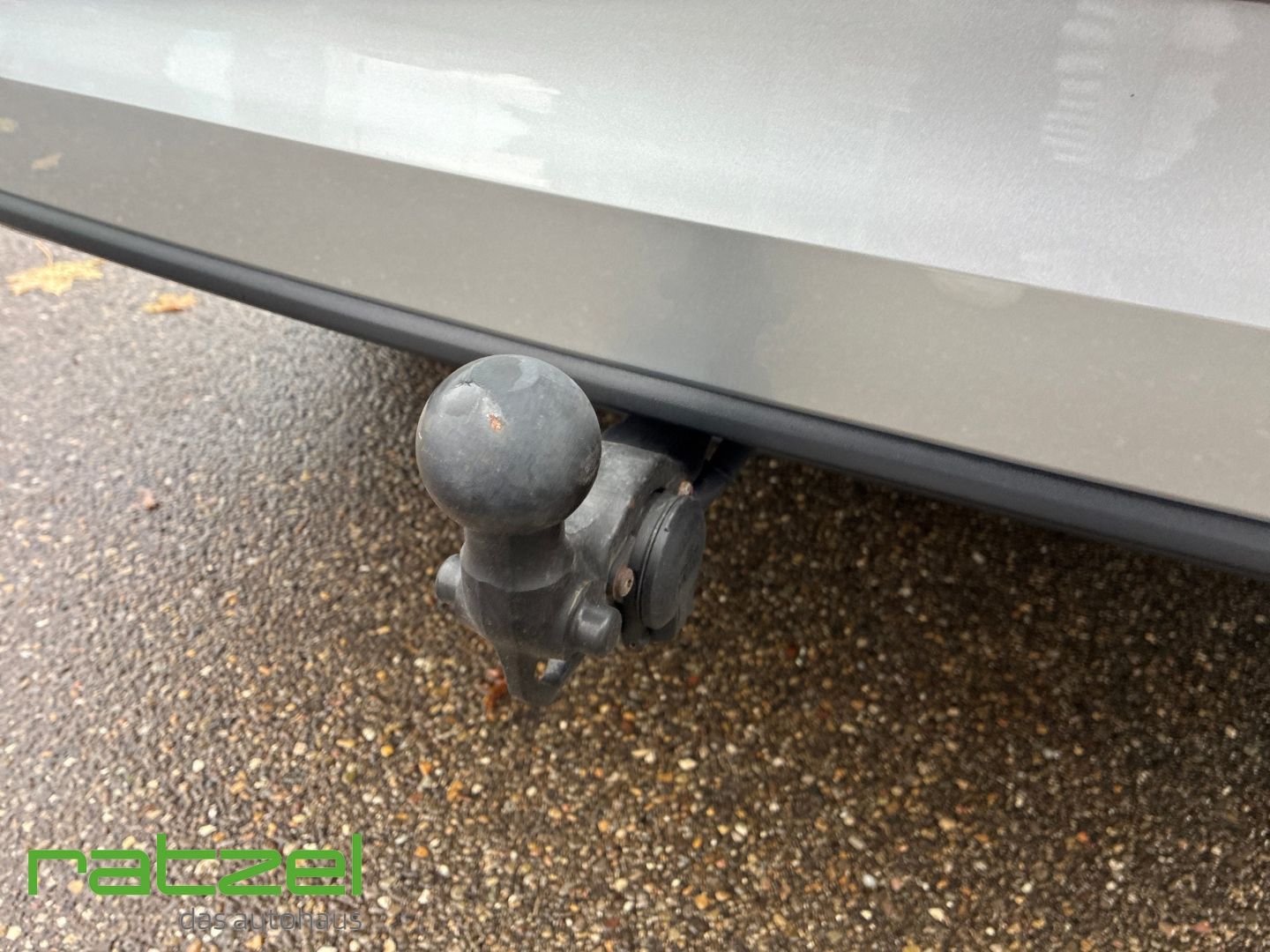 Fahrzeugabbildung Volkswagen Golf Variant Life VIII Navi Komfortsitz AHK Digi