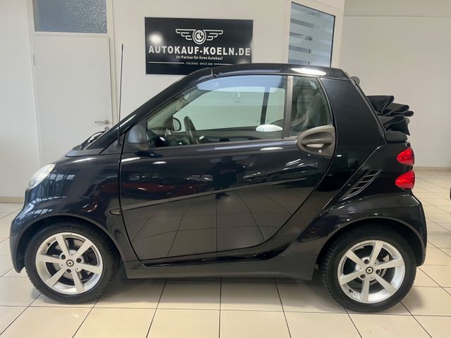 Smart ForTwo cabrio Passion 52 kW/Leder/Servo/Navi