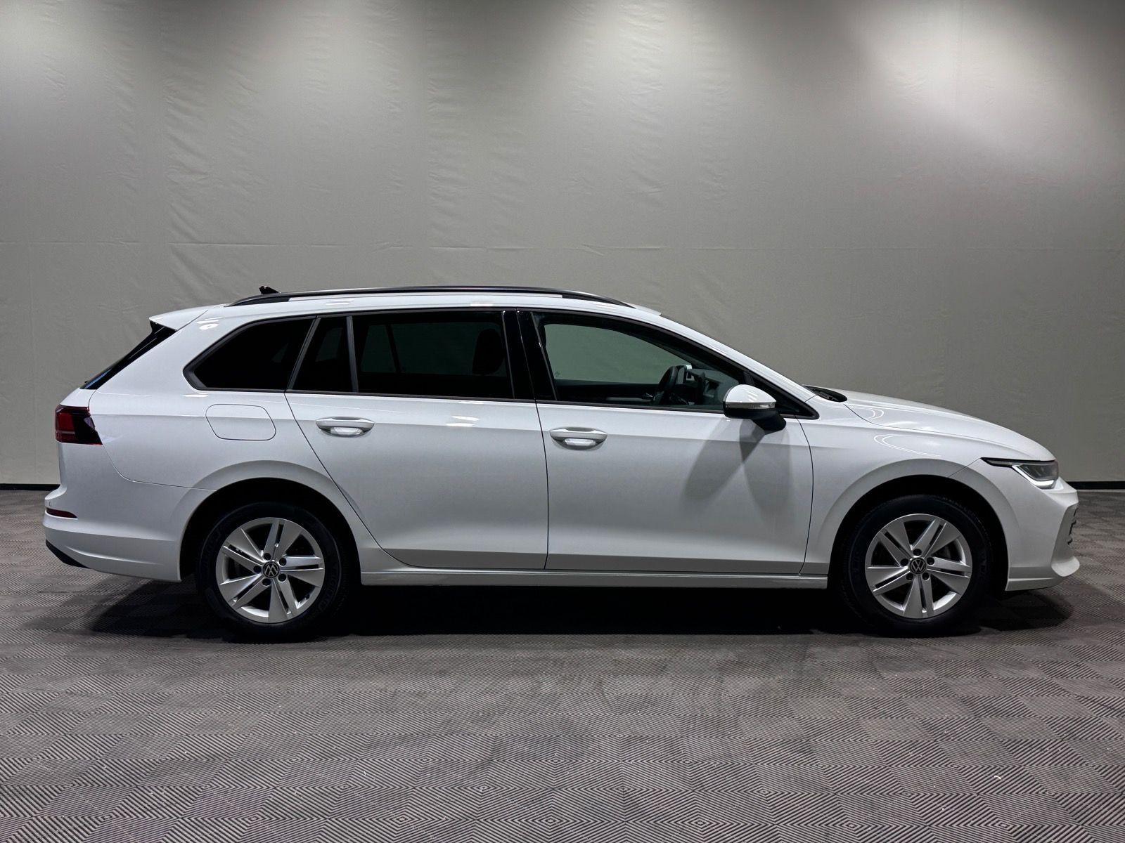 Volkswagen Golf Variant Life 1.5 TSI | AHK LED NAVI RÜKA