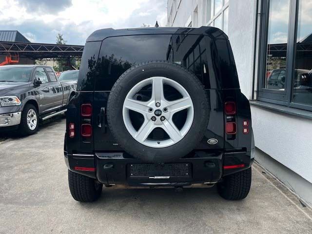 Land Rover Defender 90 X-Dynamic SE