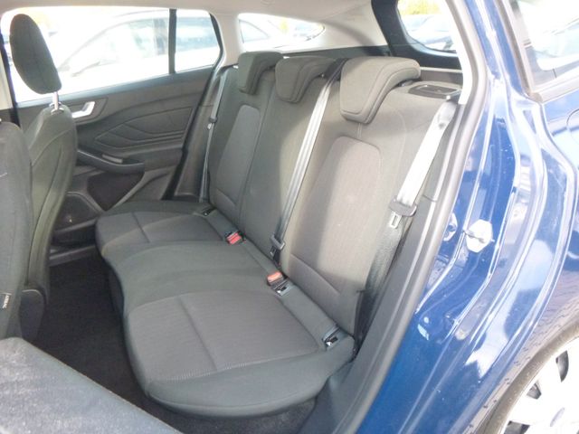 Fahrzeugabbildung Ford Focus Turnier Trend >52.290KM/Sitzheizung/PDC<