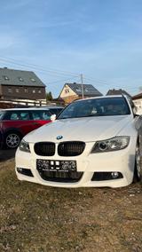 BMW E91 330d x-Drive Handschalter - BMW 330: Kombi, E91 330d