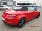 Alfa Romeo Spider 2.4 Q-Tronic 1.Hand Xenon Leder Navi - Alfa Romeo Spider aus 2010