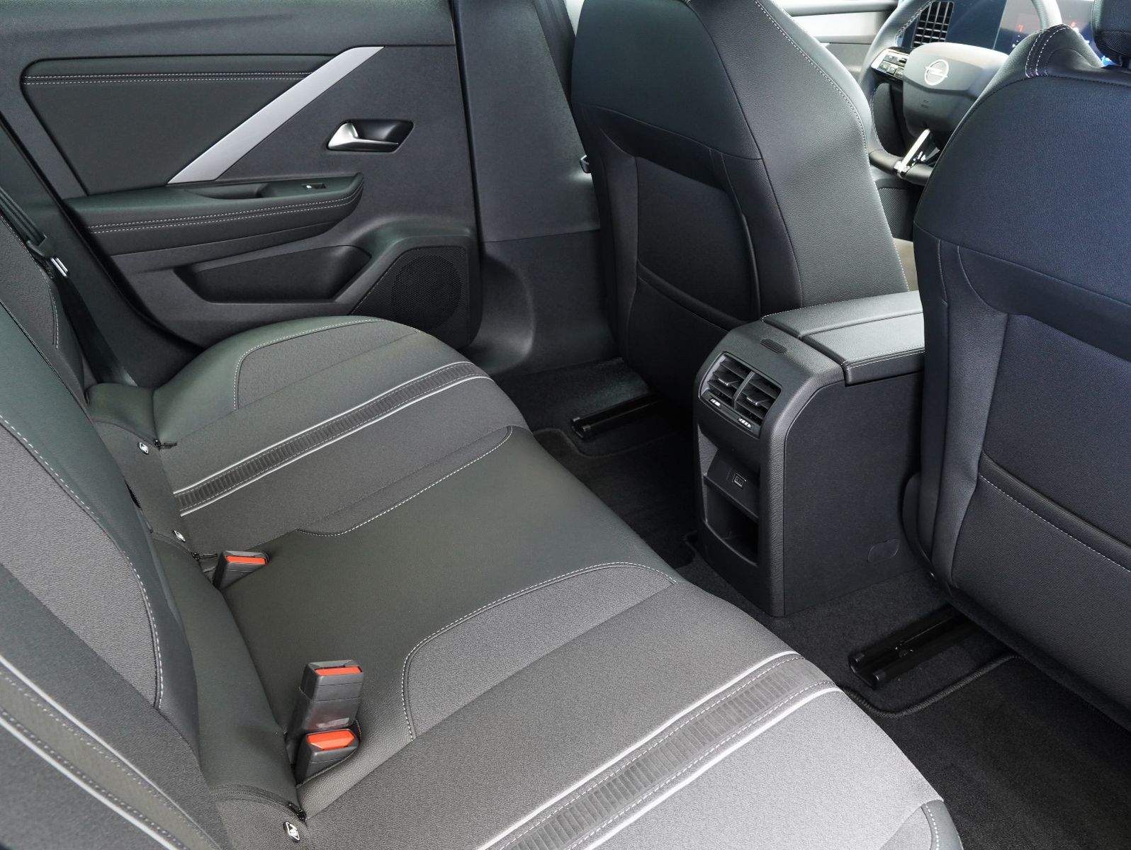 Fahrzeugabbildung Opel Astra L 1.2 Turbo GS LED/INTELLILUX/ACC/AHK/360°