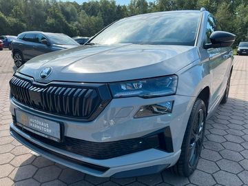 Fahrzeugverkauf 8 Skoda Karoq Sportline 1.5