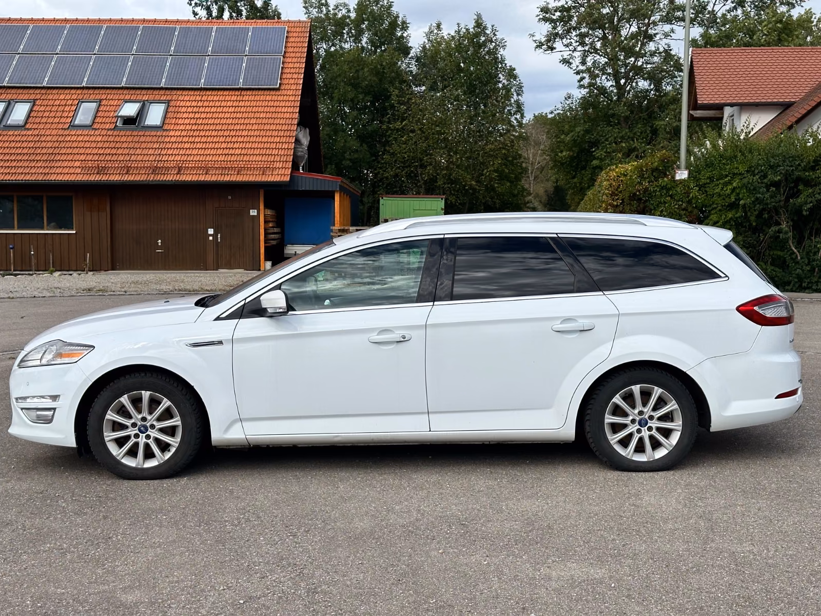 Ford Mondeo 2012 — салон