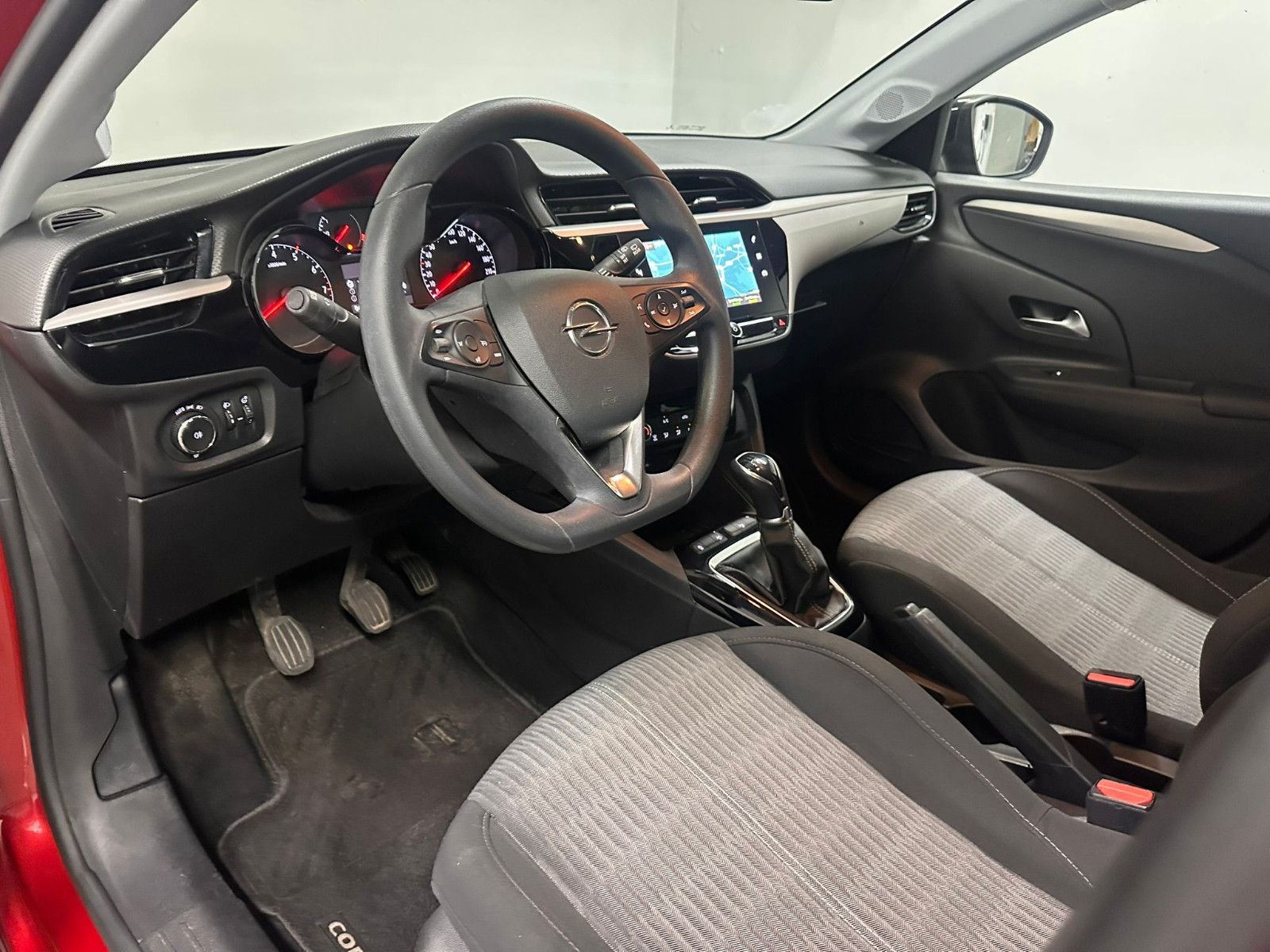 Fahrzeugabbildung Opel Corsa 1.2 Edition *NAVI*KLIMA*SH*KAMERA*