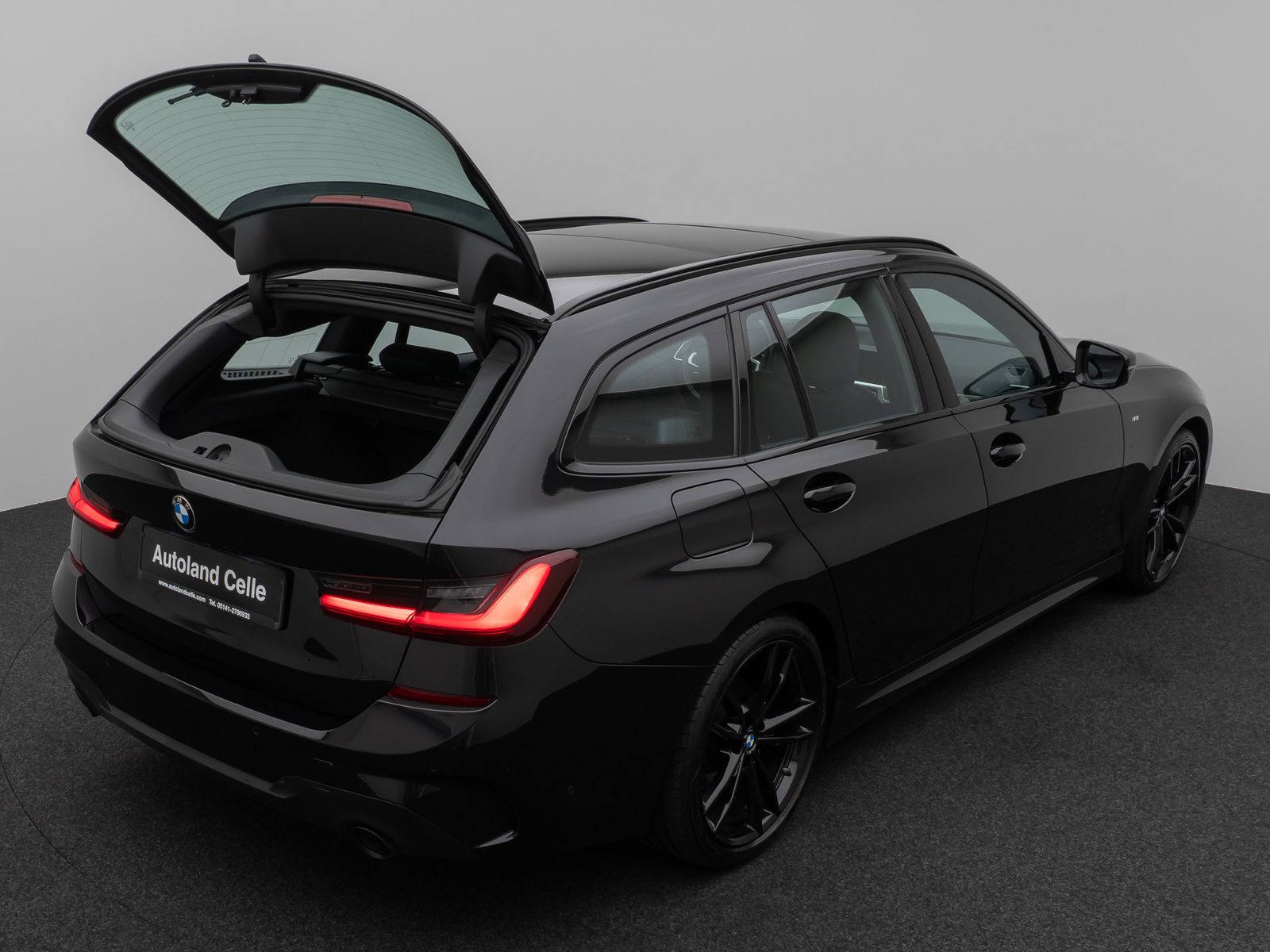 Fahrzeugabbildung BMW 320d M Sport Kamera DAB HiFi Komfort Alarm 19Zol