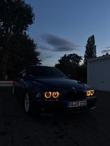 BMW 525i E39 Facelift | Topasblau Metallic | M-P - BMW mit Benzin-Antrieb: Blau, Alcantara, Metallic