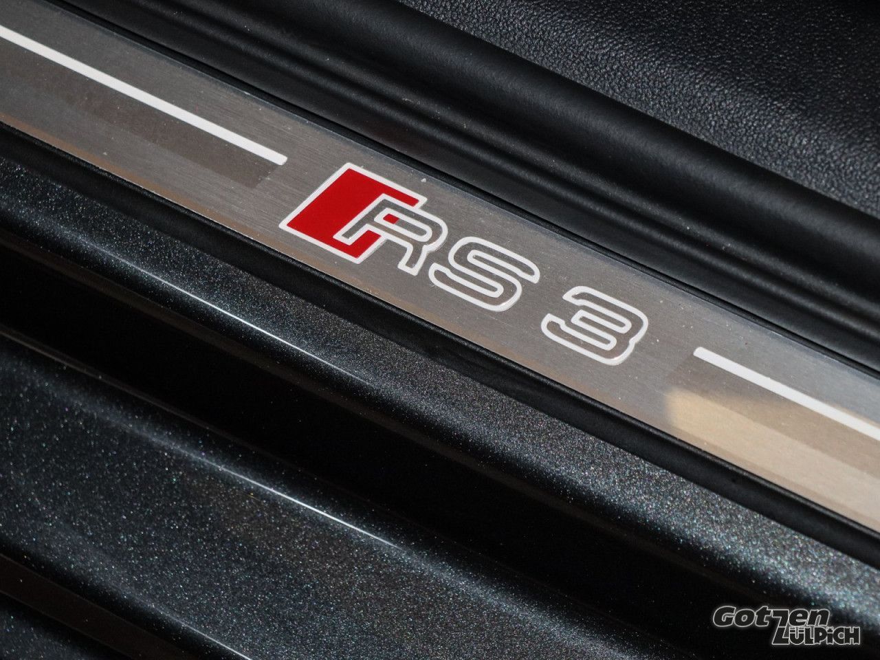 Fahrzeugabbildung Audi RS3 Sportback 2.5 TFSI Matrix LED Bluetooth Navi