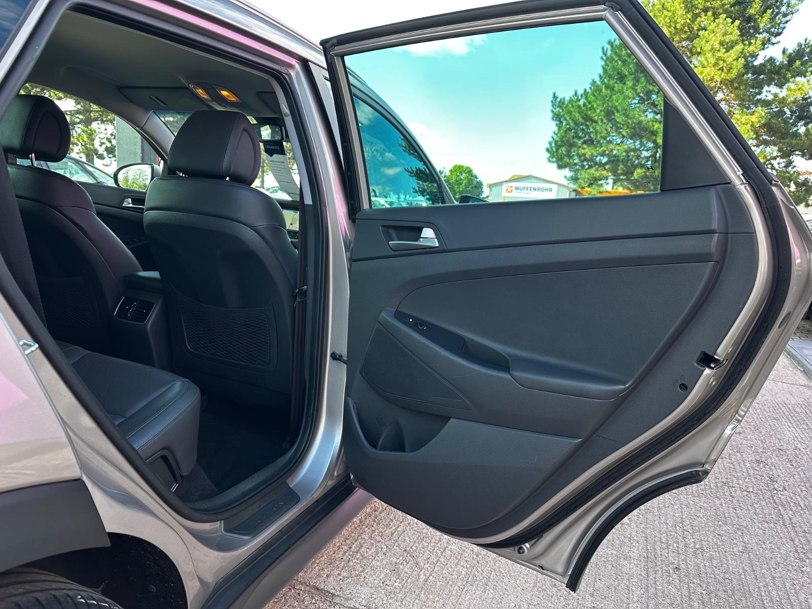 Hyundai Tucson Premium 4WD "LEDER"NAVI"SHZ"LHZ"DAB"
