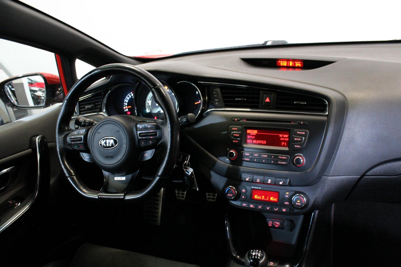 Kia pro cee'd cee'd / GT*204 PS*LED*Scheckheft*