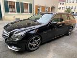 Mercedes-Benz E 500 4MATIC T AVANTGARDE AVANTGARDE - Mercedes-Benz E 500: Kombi