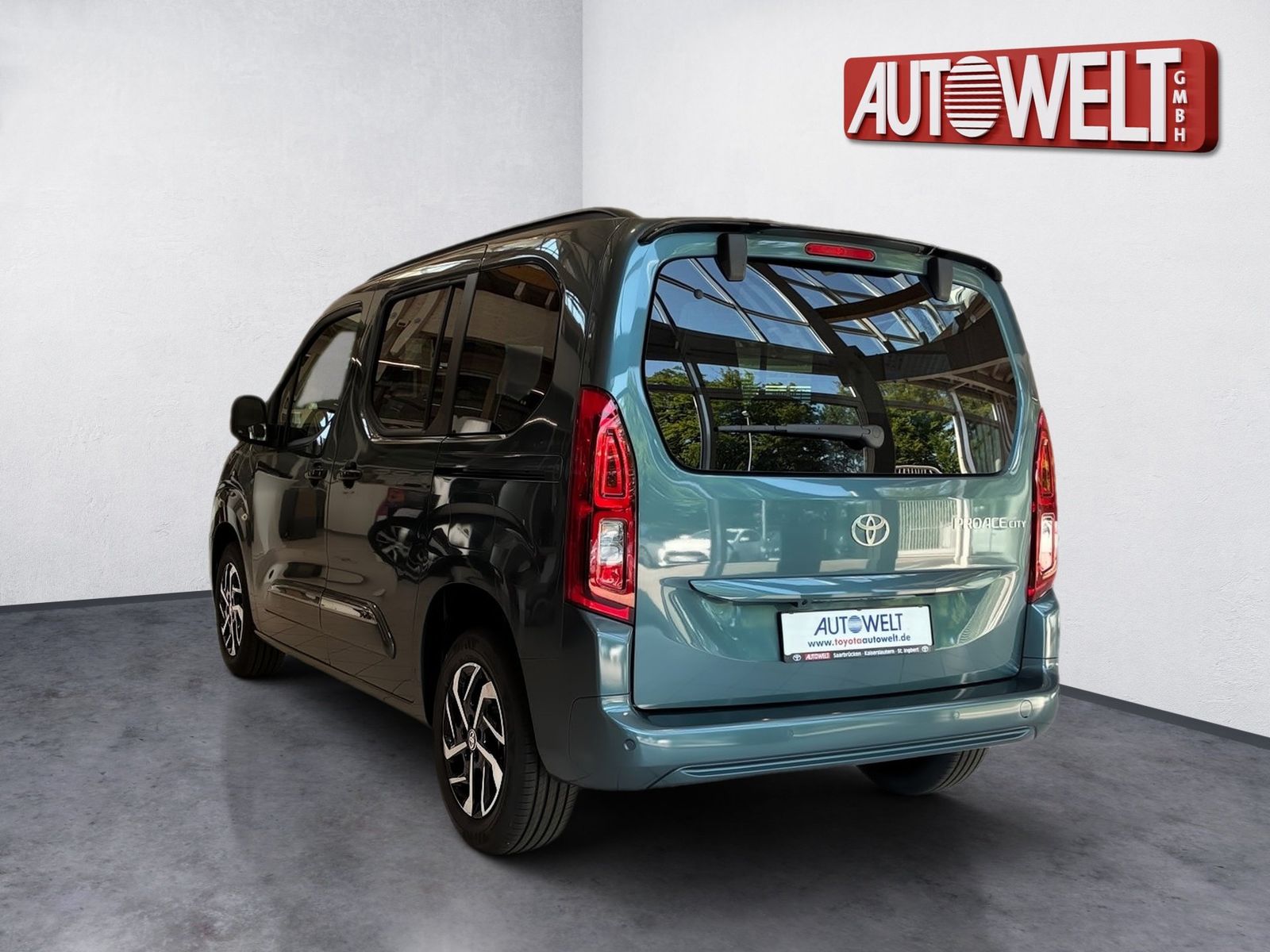 Fahrzeugabbildung Toyota Proace City Verso 1.2 L1 Teamplayer + Comfort P
