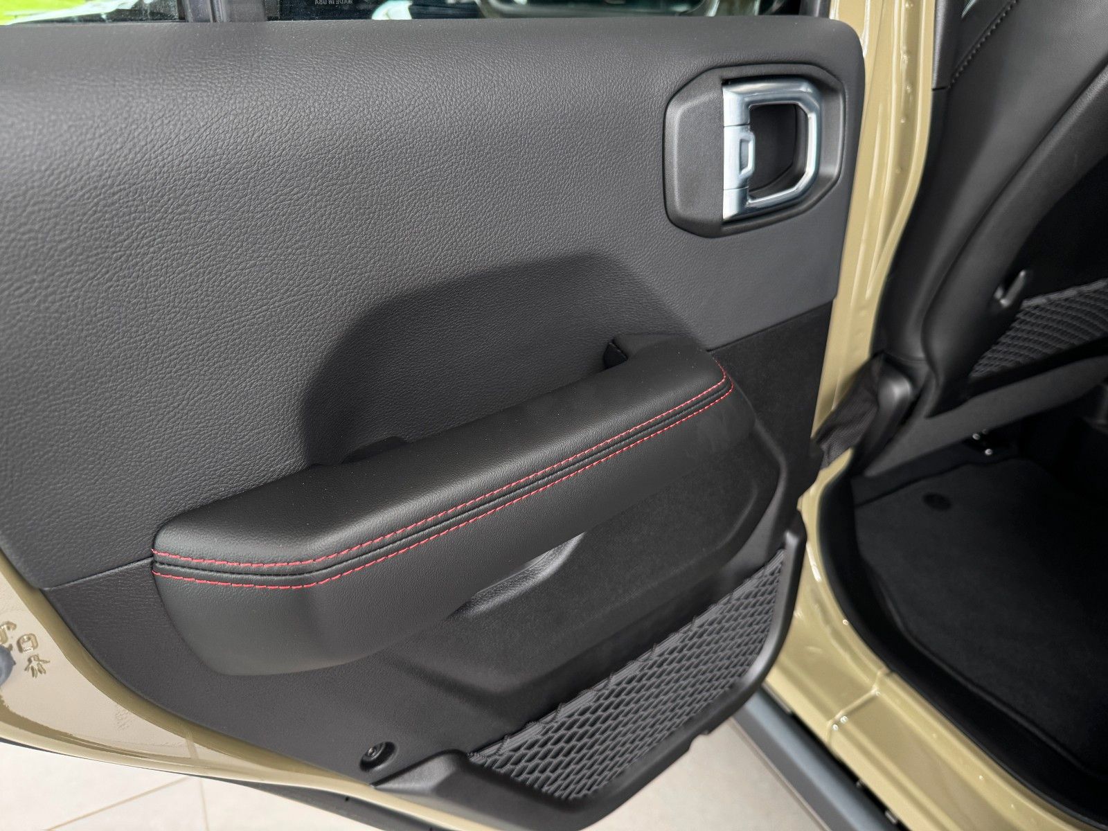 Fahrzeugabbildung Jeep Wrangler Rubicon X 3,6 V6 MY26 WARN Seilwinde